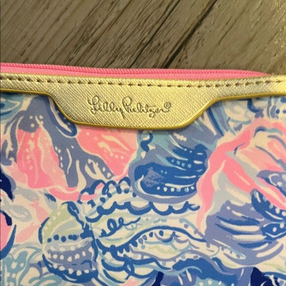 Lilly Pulitzer Floral Key & Card Holder with Gold Trim - Picture 2 of 3